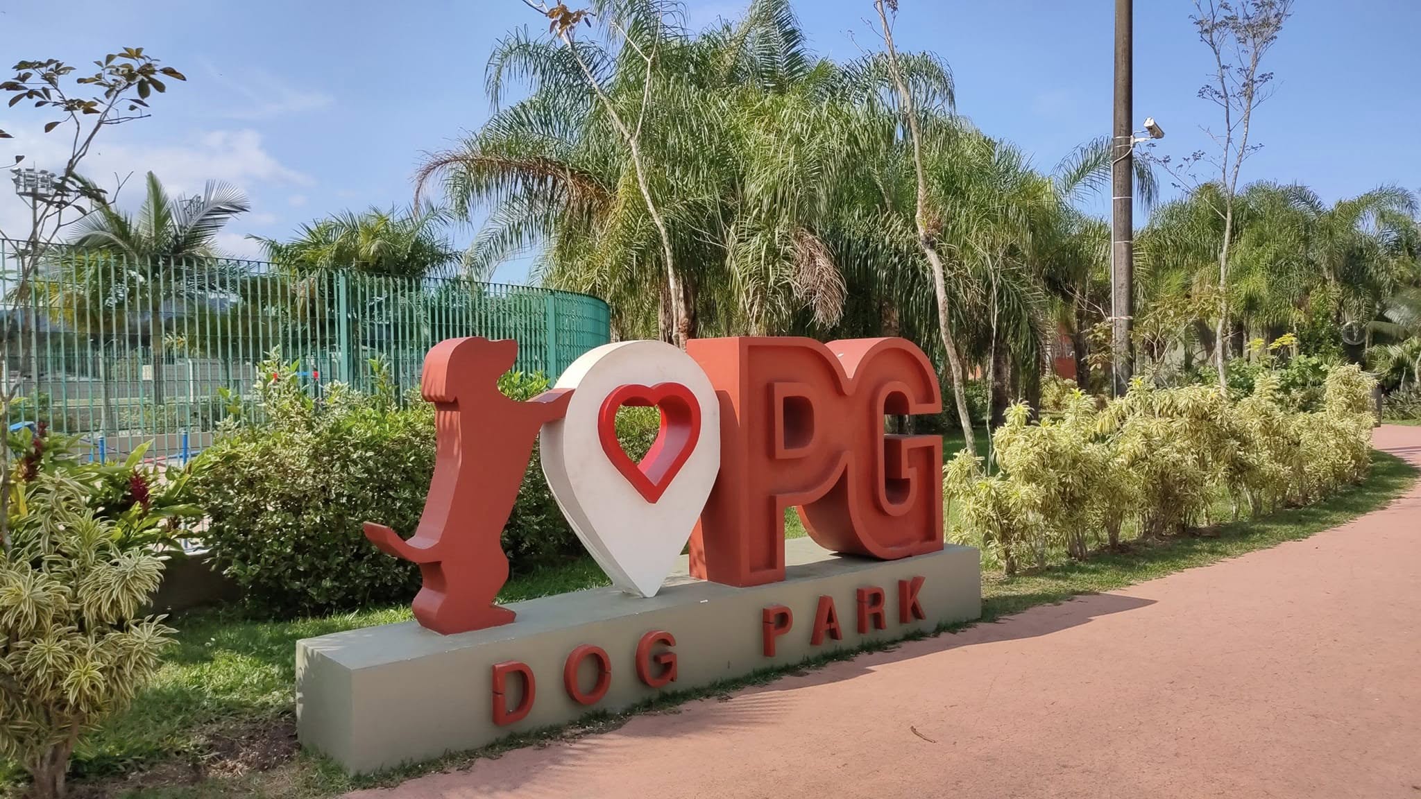 Foto do Dog Park localizado ao lado do Terminal Rodoviário Tude Bastos, em Praia Grande